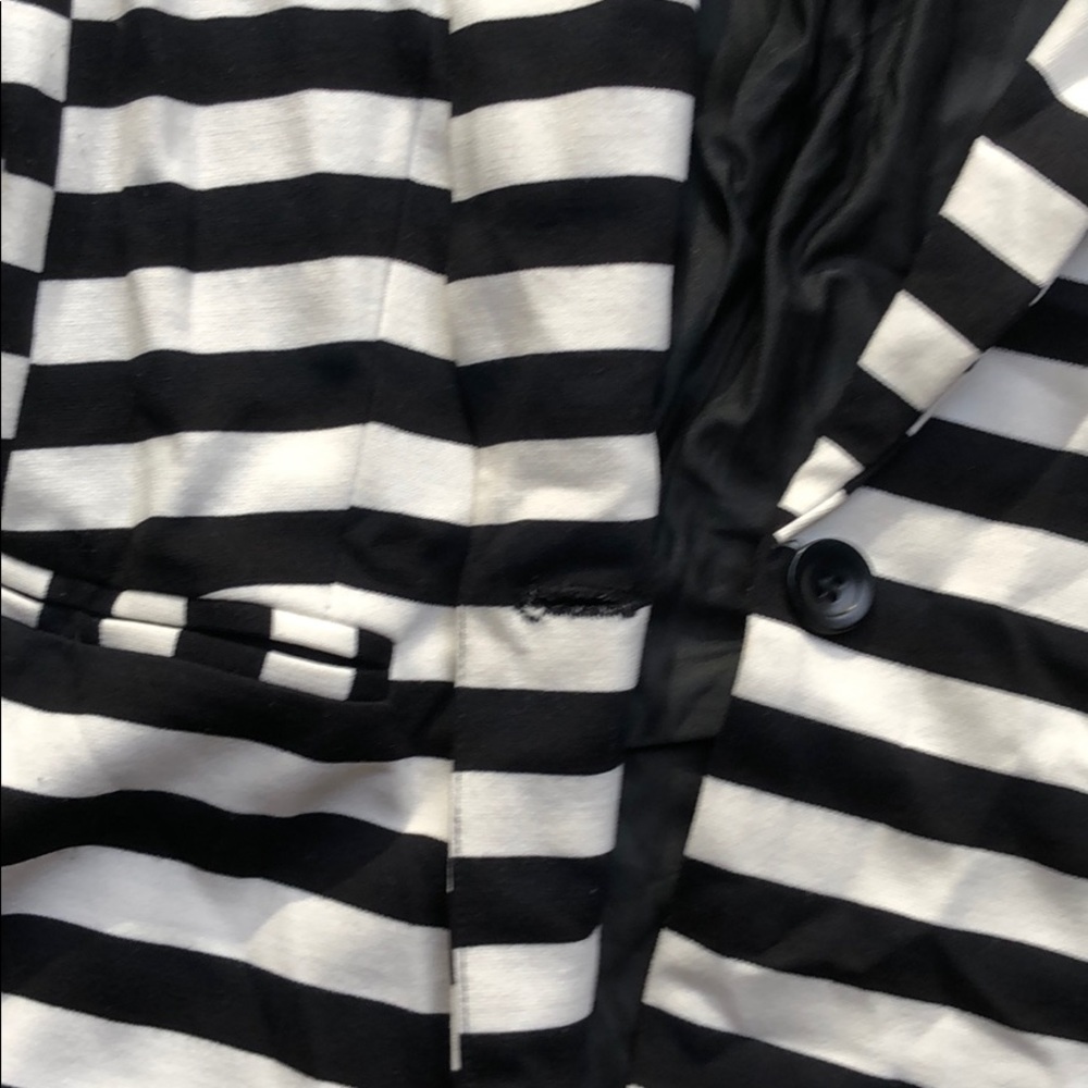 NWOT Black and white striped blazer jacket - Picture 2 of 4